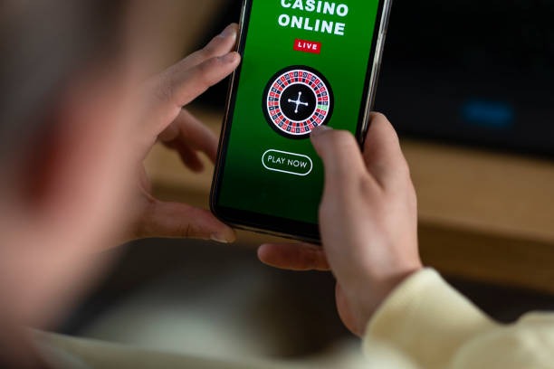 tiptop108 platform interface showing live football and casino games