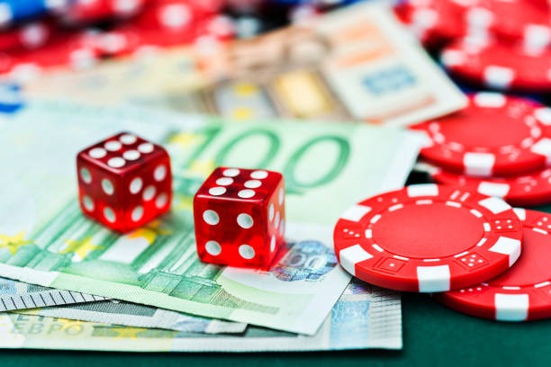 tiptop108 live dealer tables with professional croupiers streaming from studio